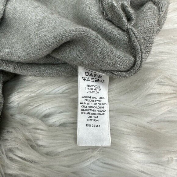 Tahari Women’s Gray Mock Neck 3/4 Sleeve Stretchy Tight Knit Sweater XS/C34 - Picture 6 of 11